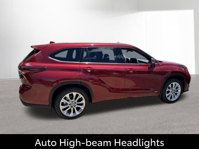 Certified 2026 Toyota Highlander Limited AWD/4WD image 13