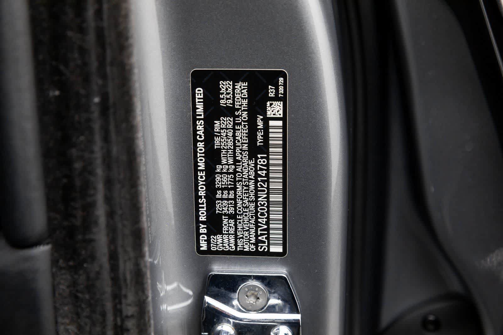 Certified 2022 Rolls-Royce Cullinan AWD/4WD image 16