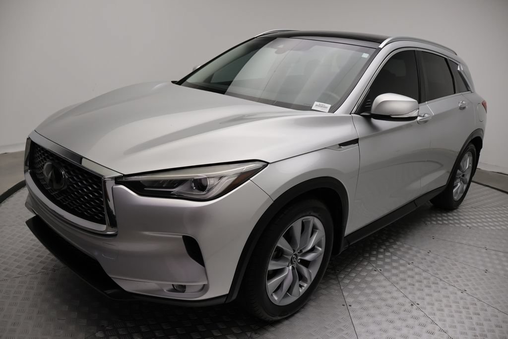 Used 2021 INFINITI QX50 Luxe w/ Cargo Package FWD image 2