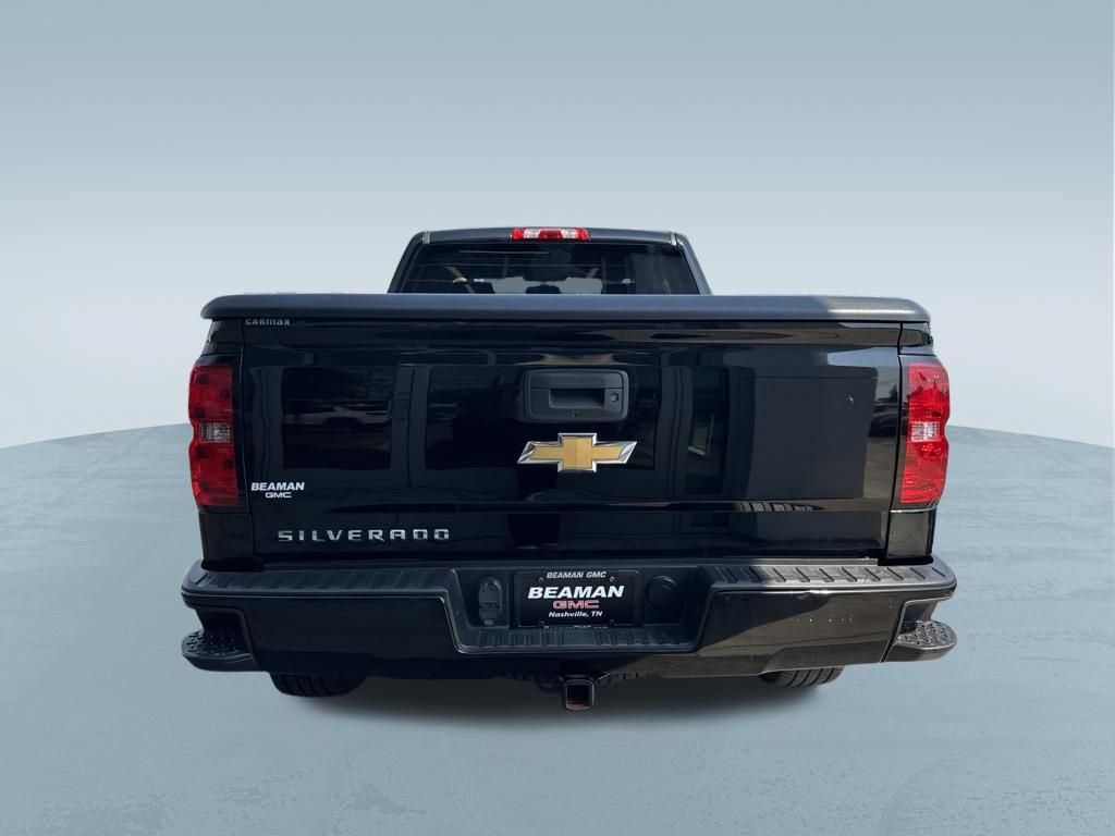 Used 2018 Chevrolet Silverado 1500 Custom w/ Custom Value Package AWD/4WD image 7