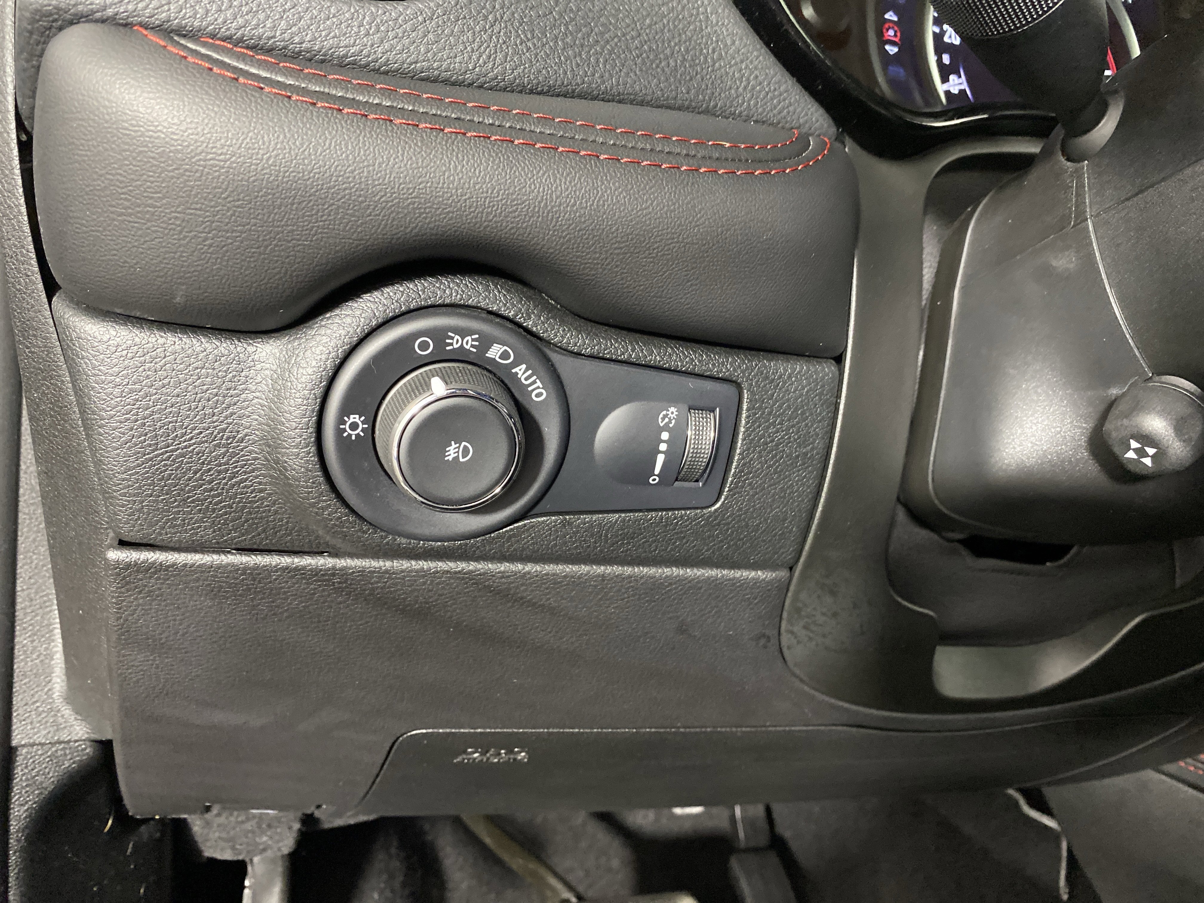 Used 2023 Dodge Durango R/T image 26