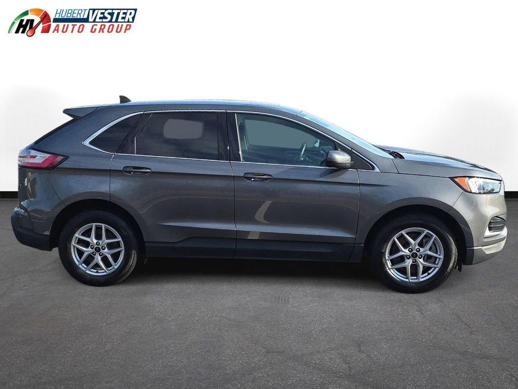 Used 2024 Ford Edge SEL image 5