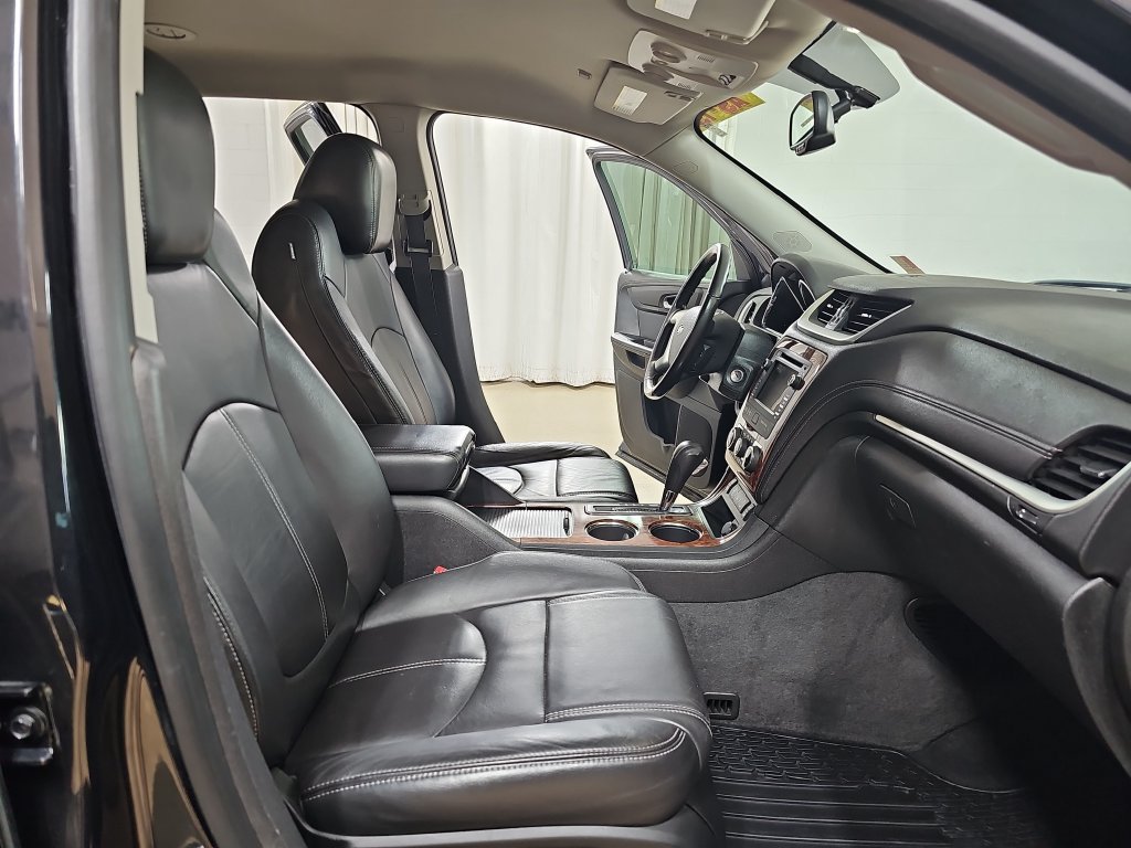 Used 2013 Chevrolet Traverse LT FWD image 13