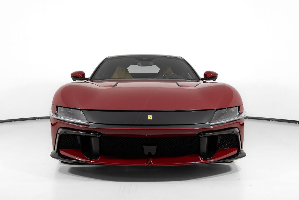 Used 2025 Ferrari 12Cilindri RWD image 13