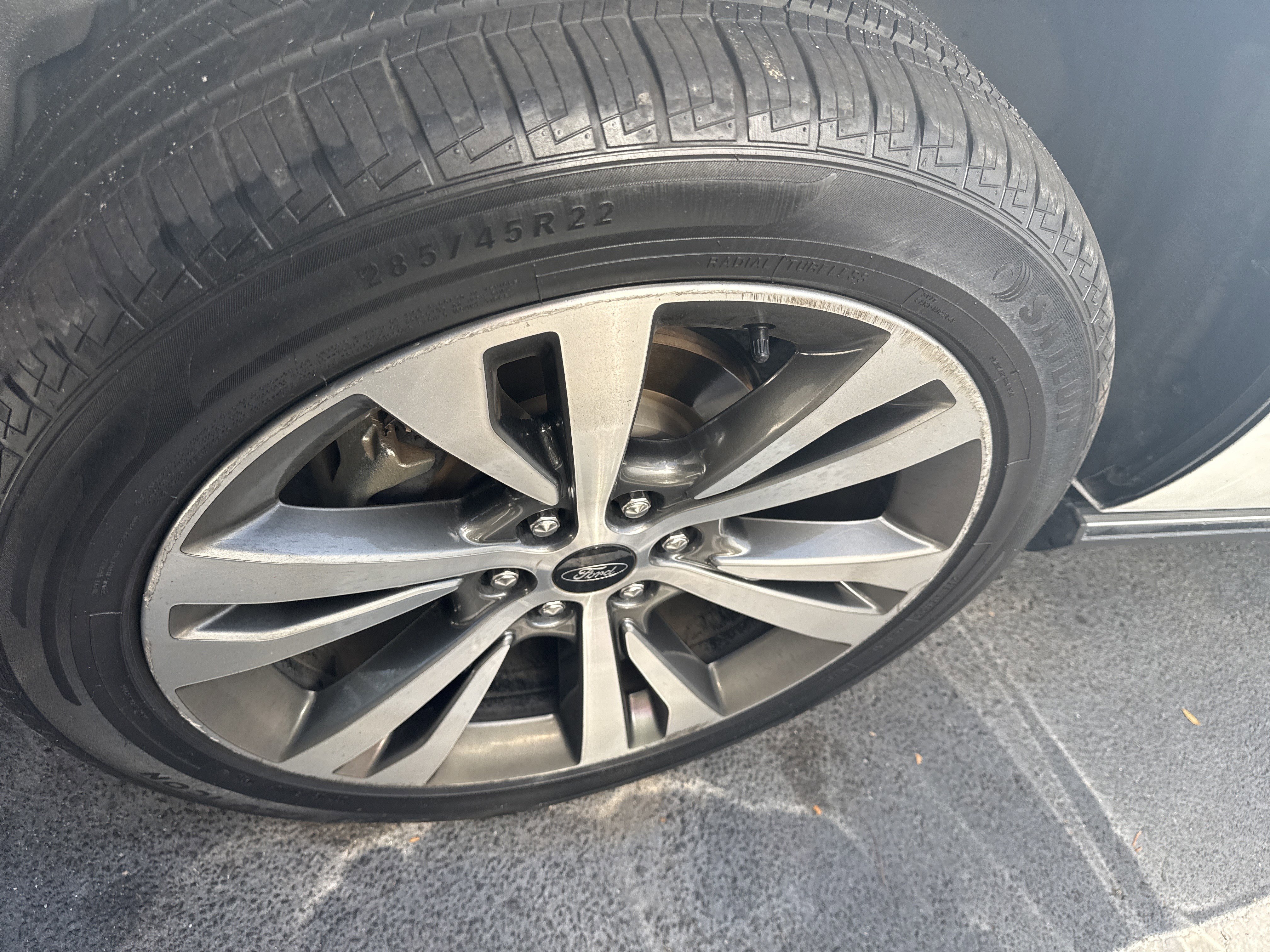 Used 2021 Ford Expedition Max Limited RWD image 12