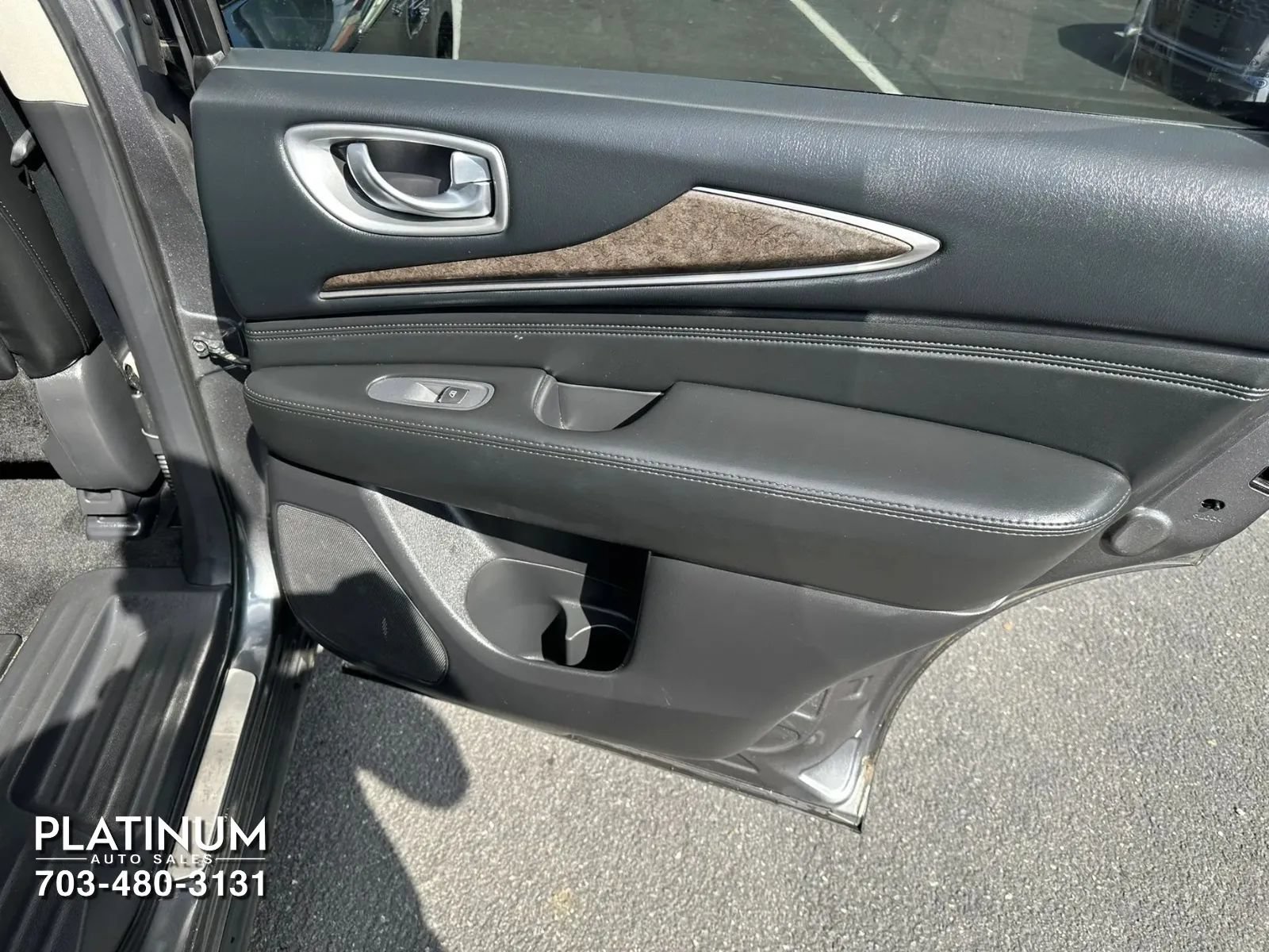 Used 2015 INFINITI QX60 Luxe w/ Premium Plus Package AWD/4WD image 20
