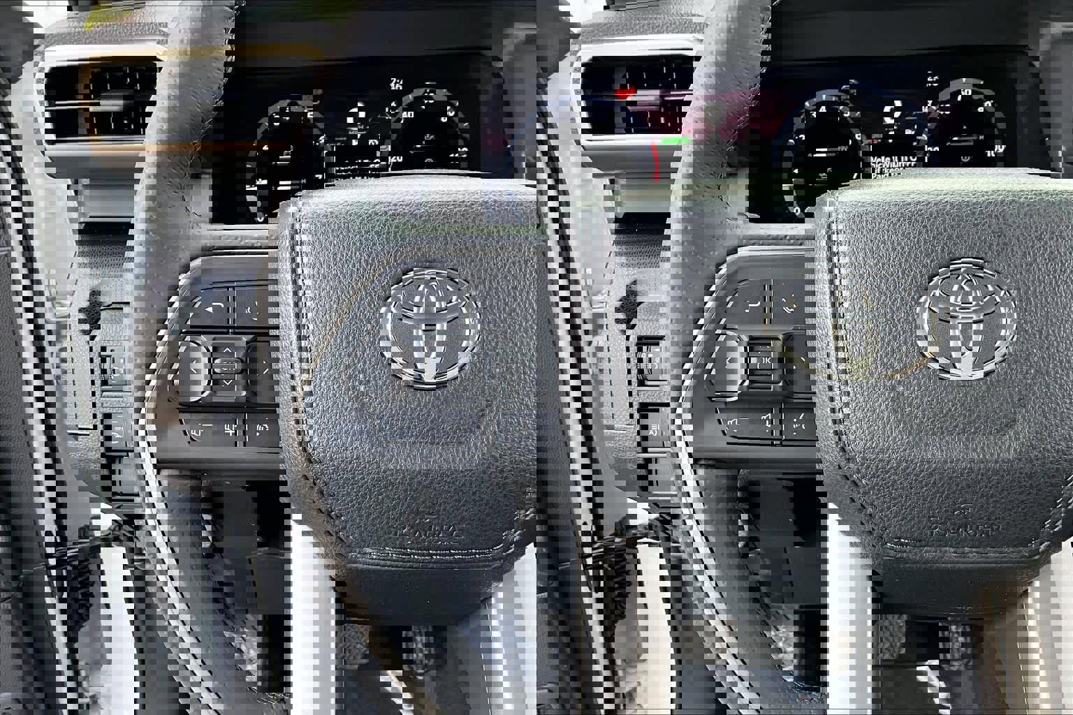 Used 2025 Toyota 4Runner Limited image 23