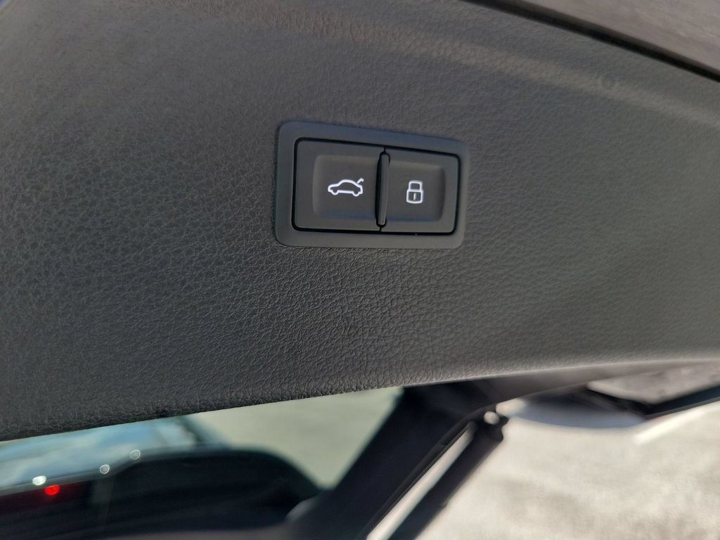 Certified 2025 Audi Q5 2.0T Premium Plus AWD/4WD image 31