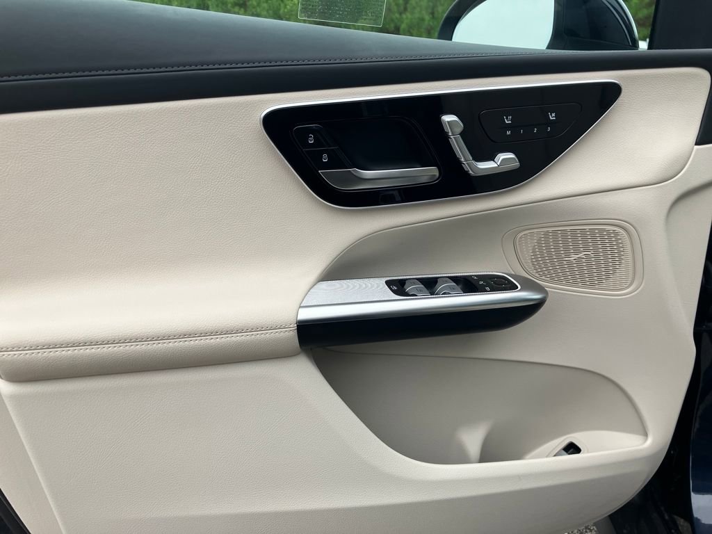 Certified 2024 Mercedes-Benz GLC 300 w/ Advanced USB Package image 27