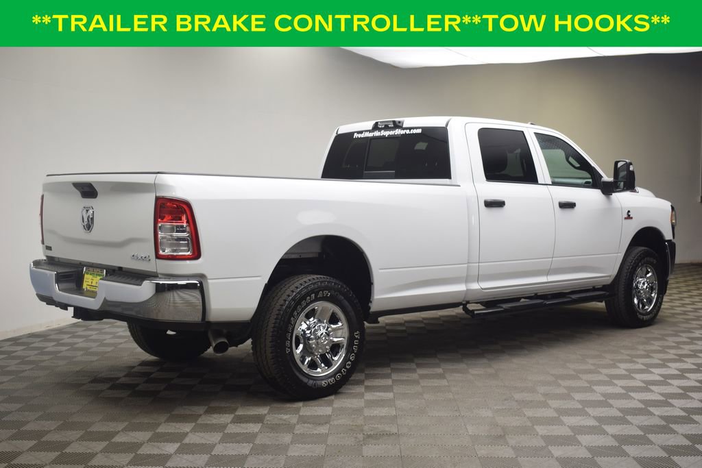 Used 2024 RAM 2500 Tradesman w/ Chrome Appearance Group image 8