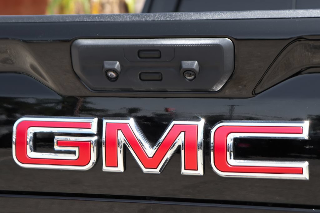 Used 2024 GMC Sierra 2500 AT4 w/ AT4 Preferred Package AWD/4WD image 56
