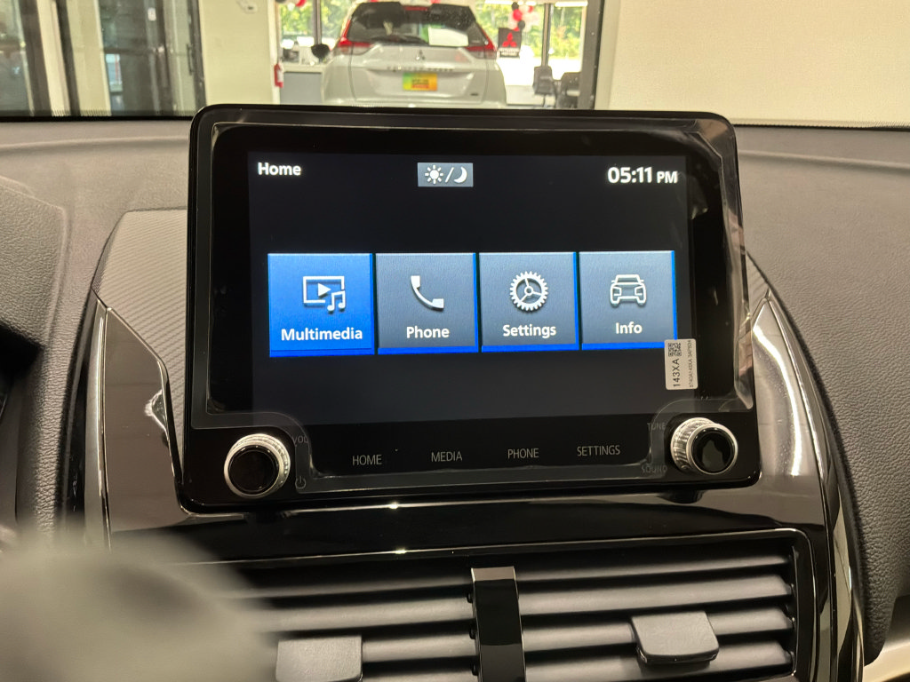 New 2025 Mitsubishi Eclipse Cross LE AWD/4WD image 4