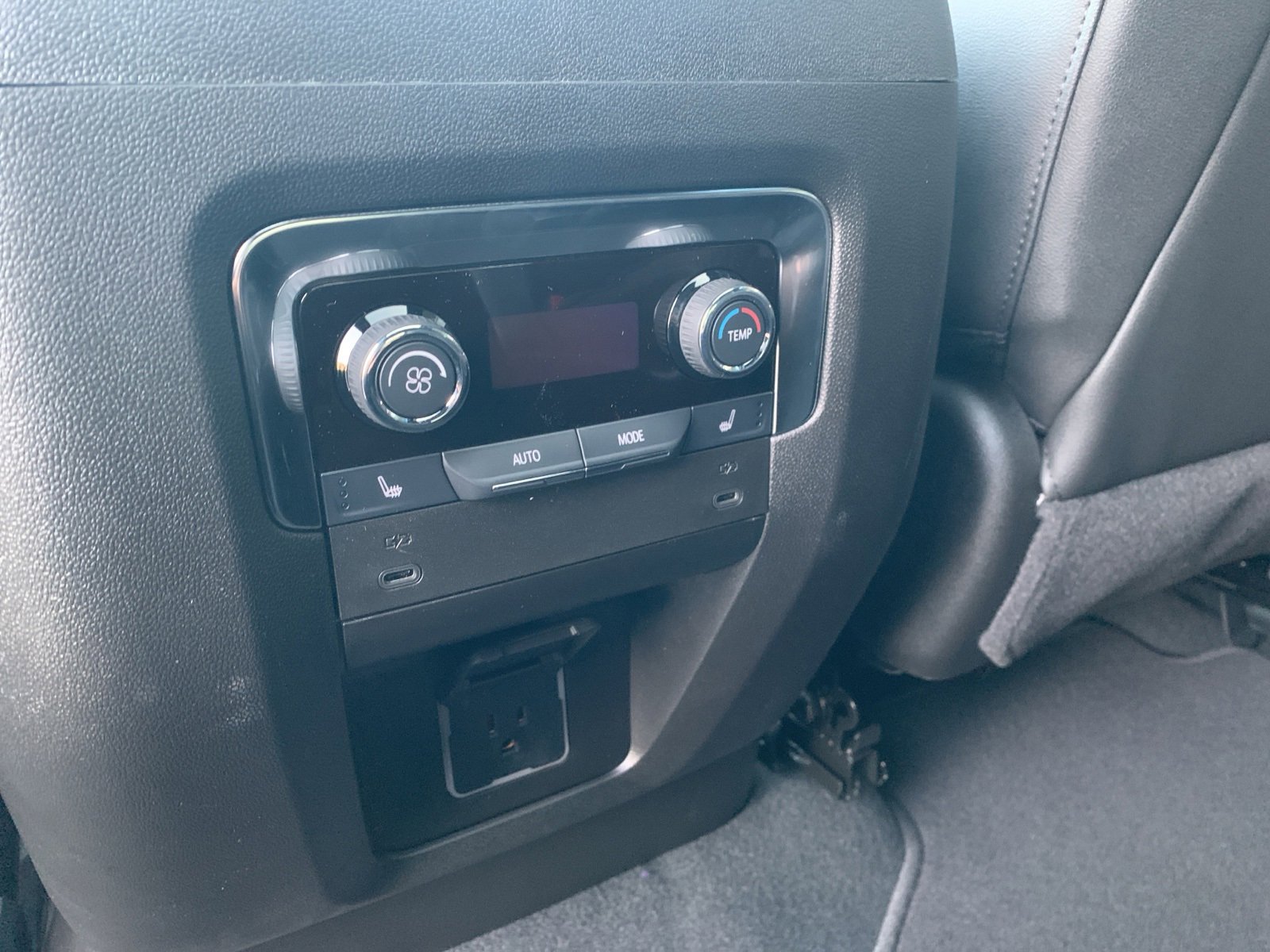 New 2025 Chevrolet Tahoe High Country image 18