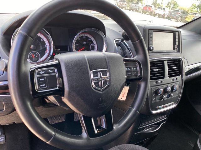 Used 2014 Dodge Grand Caravan SE FWD image 13