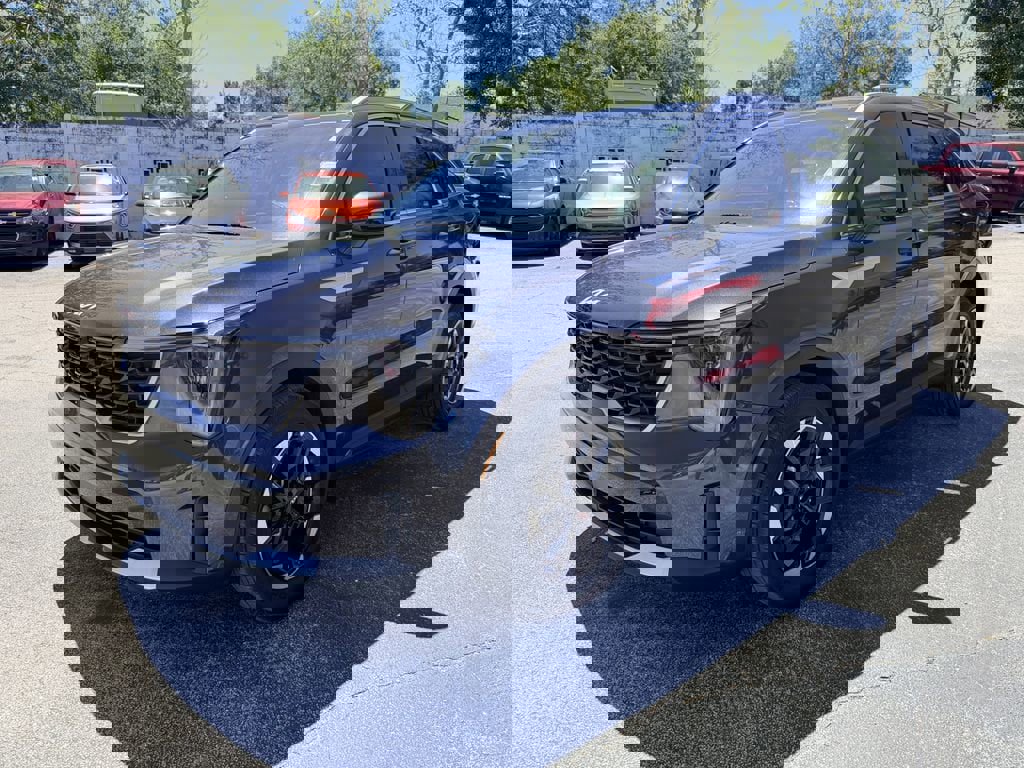 Certified 2025 Kia Sorento S w/ Panoramic Sunroof Package image 9