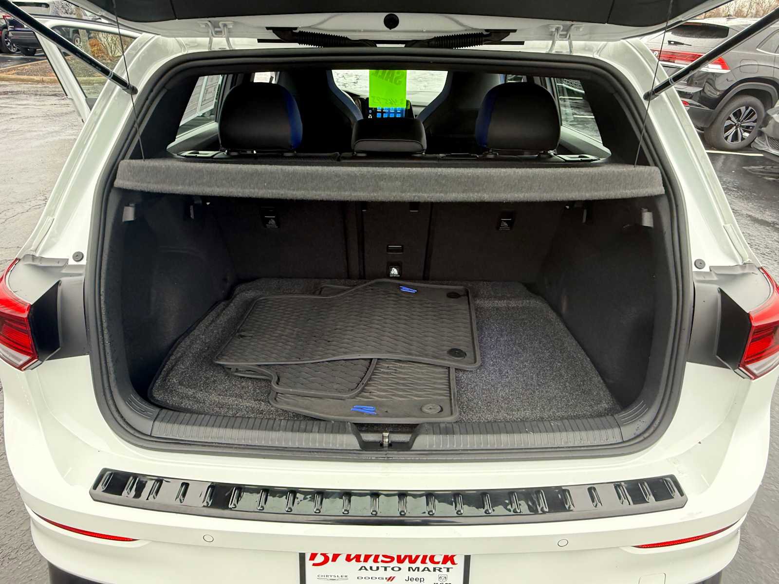 Certified 2024 Volkswagen Golf R image 34