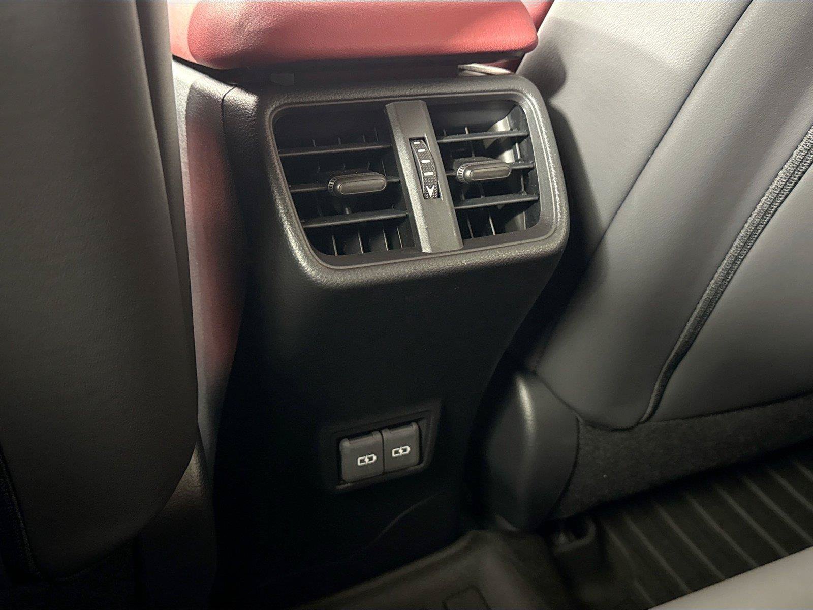 Used 2024 Lexus UX 250h F Sport FWD image 37