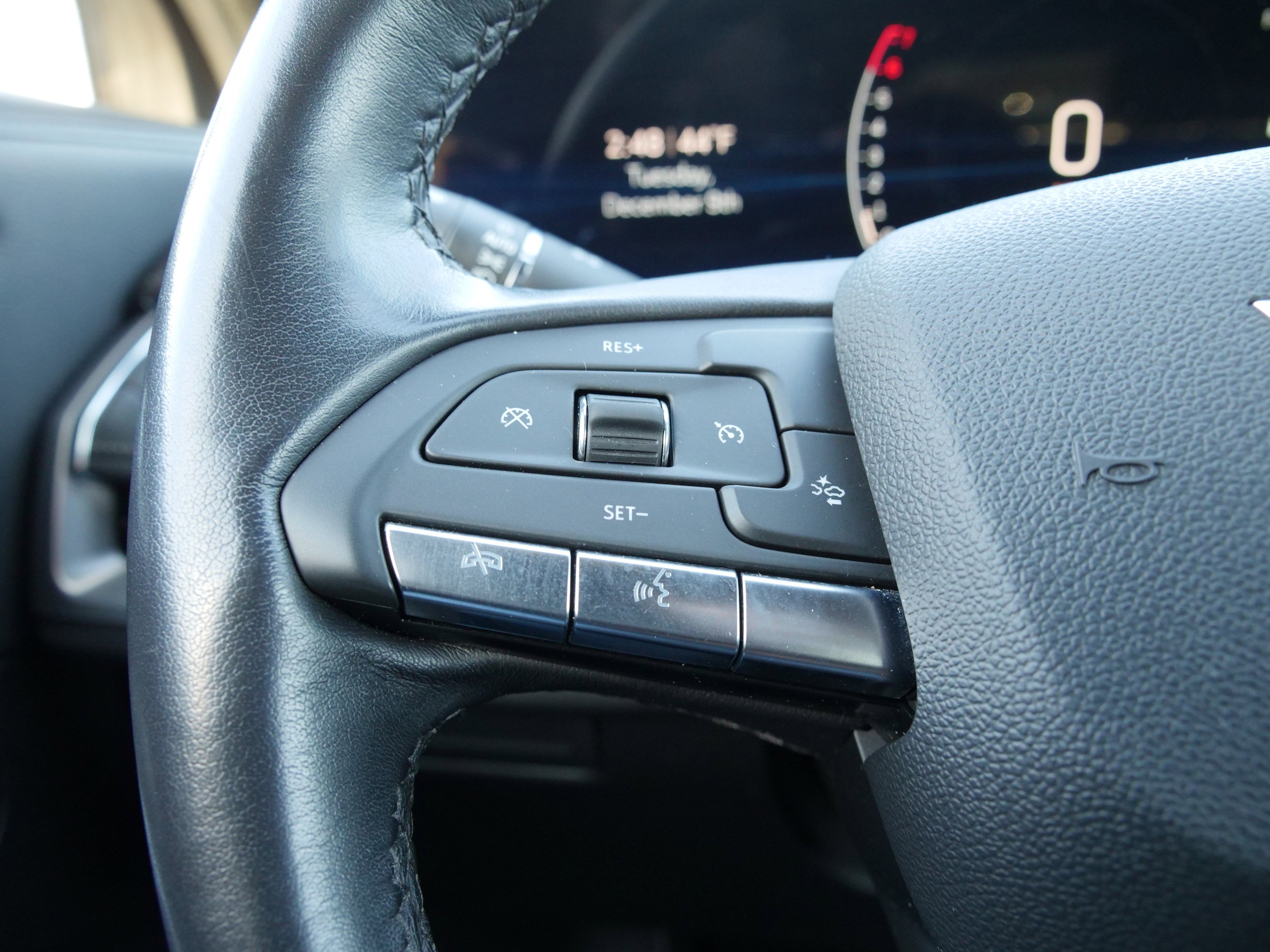 Certified 2024 Cadillac XT4 Premium Luxury image 19