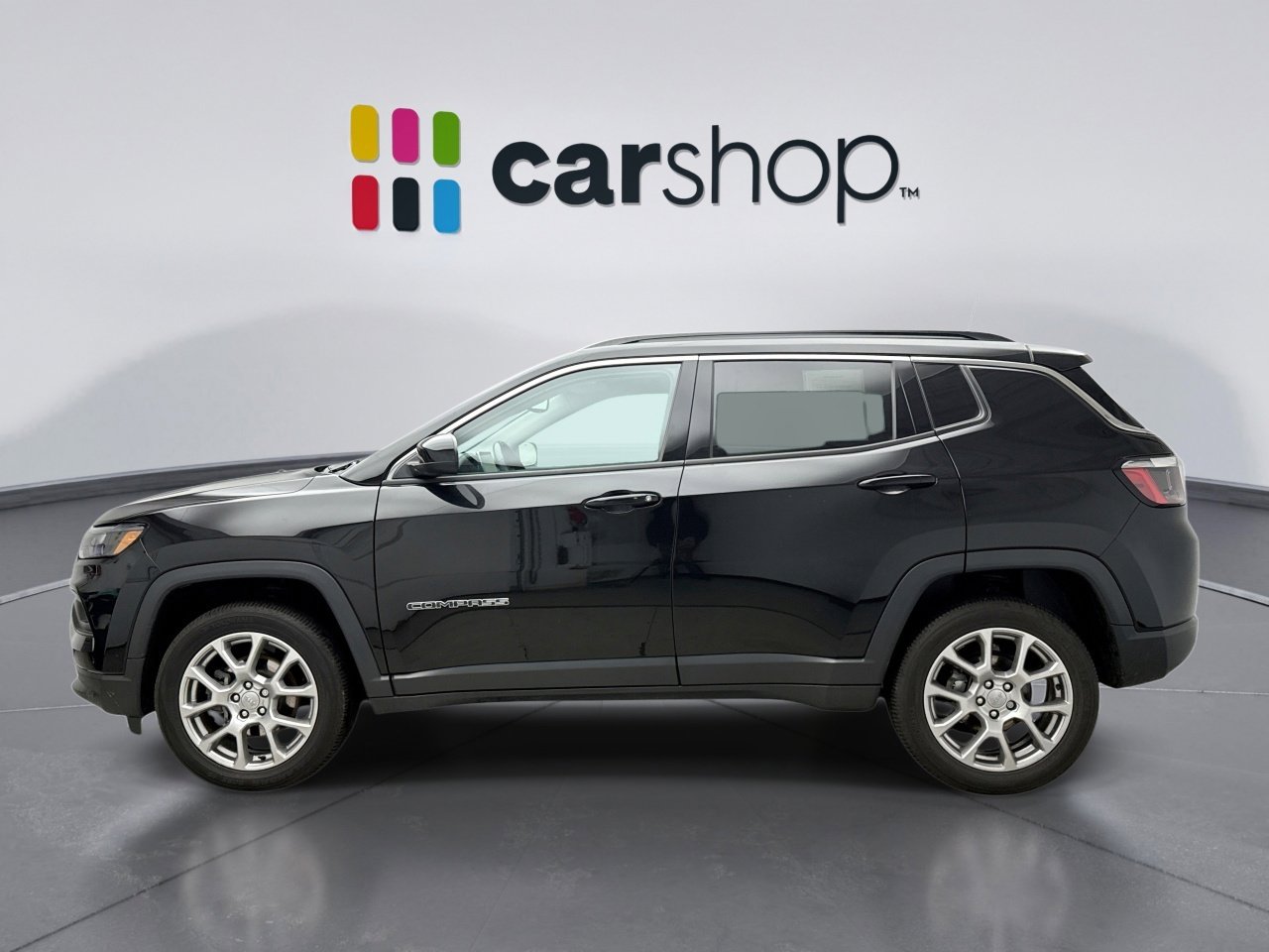Used 2022 Jeep Compass Latitude image 2
