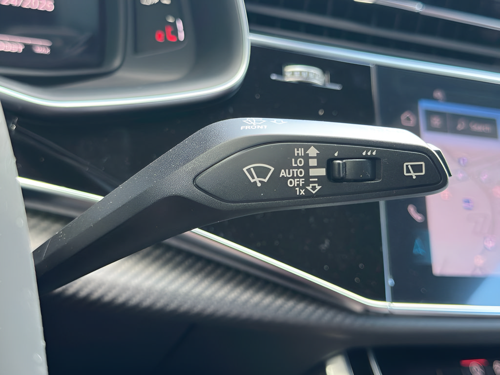 New 2026 Audi SQ8 Premium Plus AWD/4WD image 19