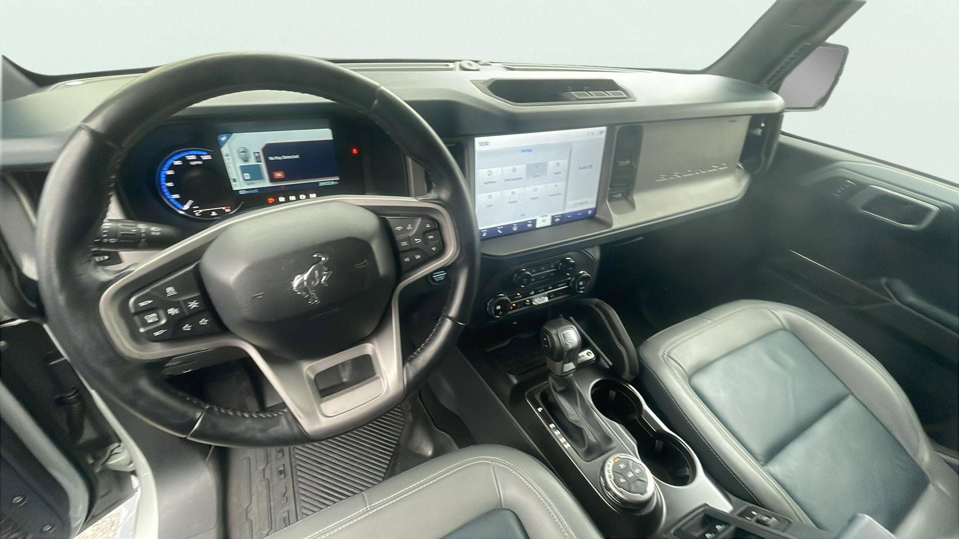 Certified 2024 Ford Bronco Outer Banks AWD/4WD image 11