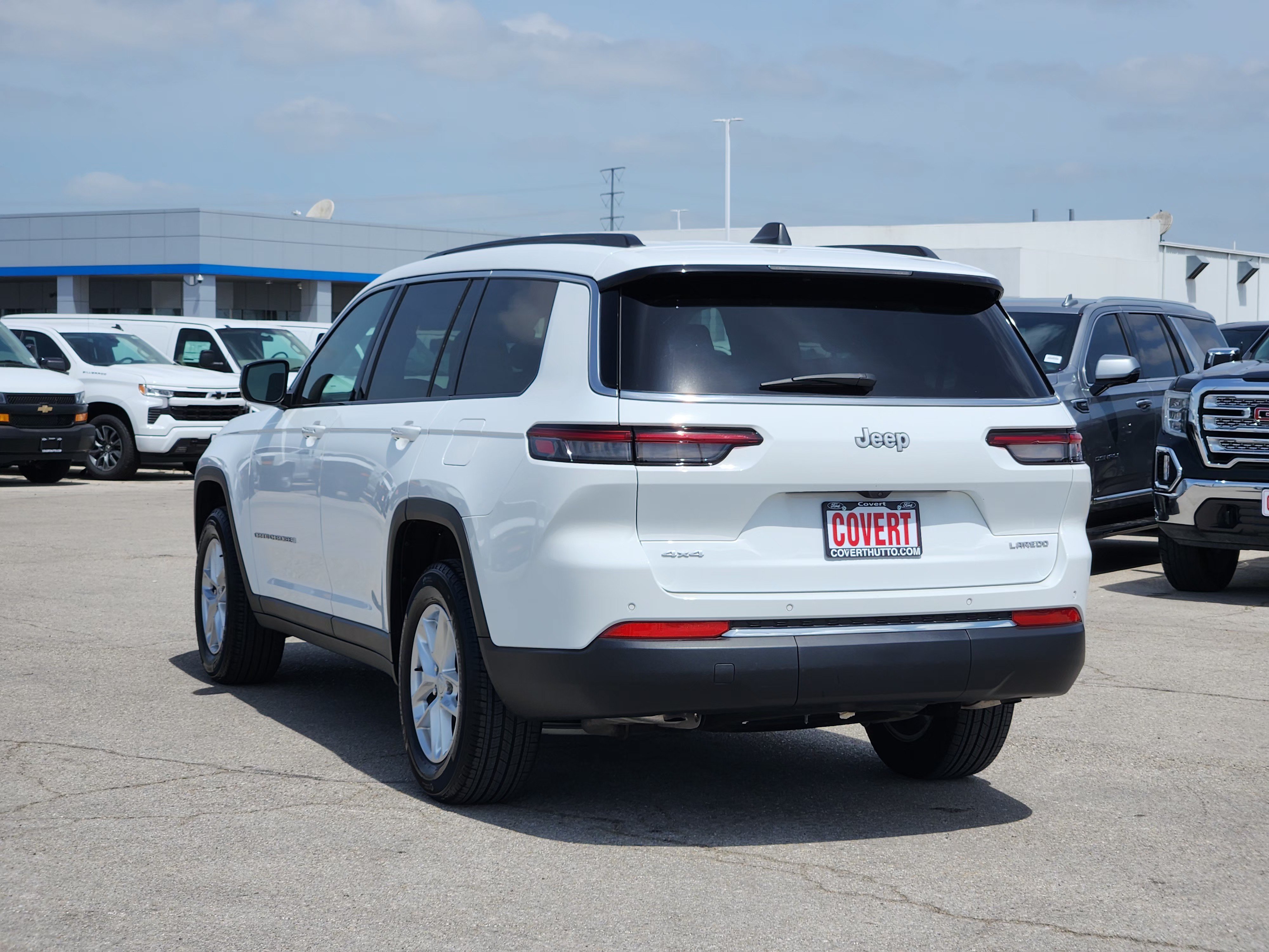 Used 2025 Jeep Grand Cherokee L Laredo w/ Luxury Tech Group I AWD/4WD image 5