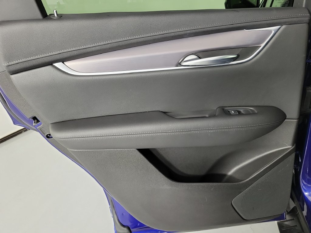 Certified 2023 Cadillac XT5 Luxury FWD image 14
