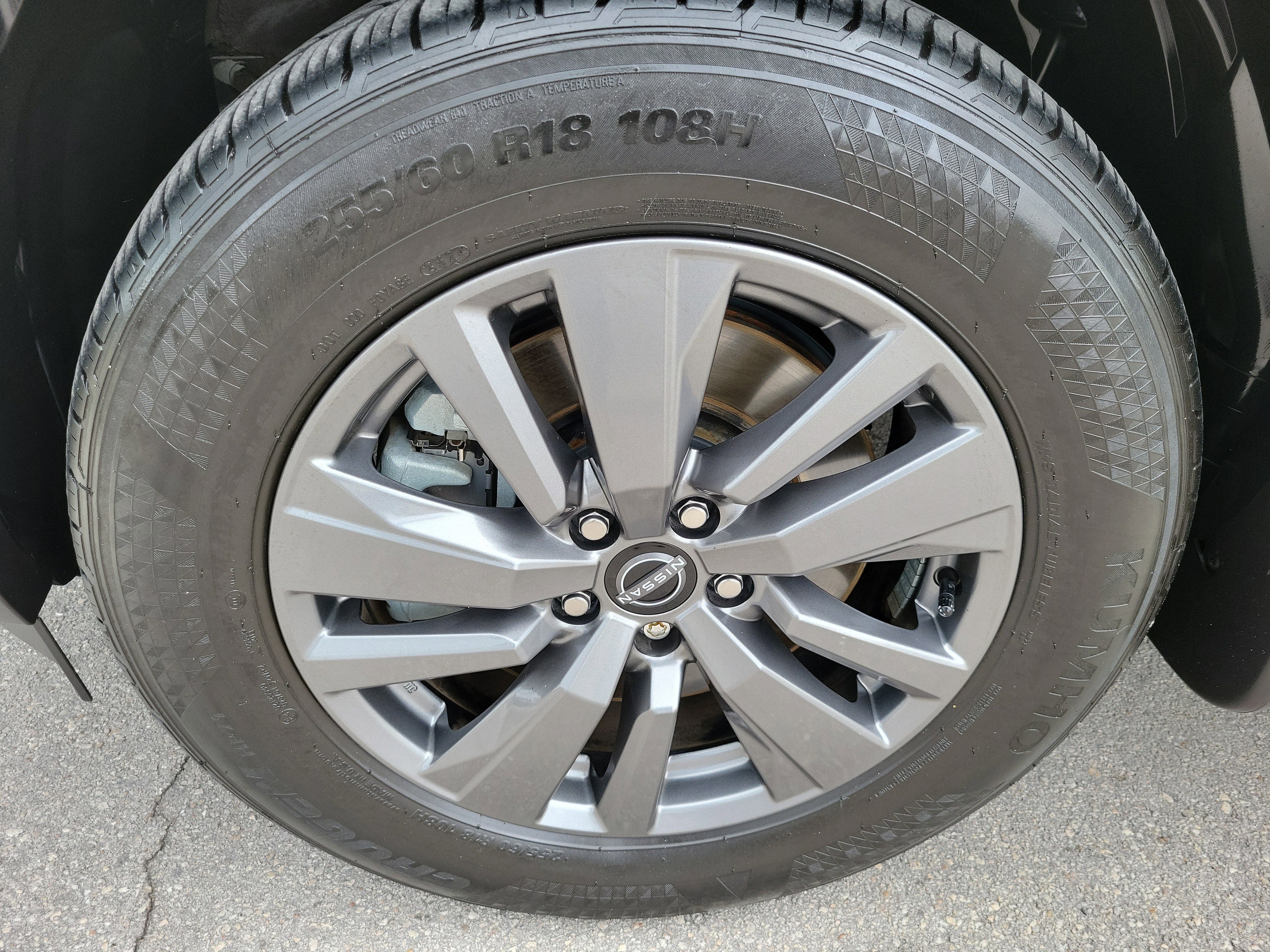 Used 2024 Nissan Pathfinder S FWD image 29
