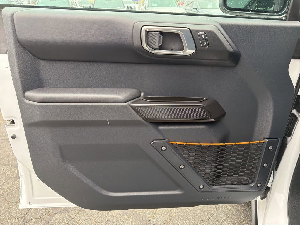 Used 2024 Ford Bronco Badlands image 14