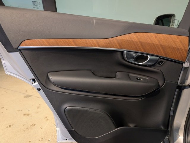 Used 2023 Volvo XC90 B6 Plus w/ Protection Package image 24