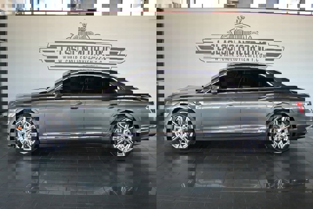 Used 2020 Bentley Flying Spur W12 image 9