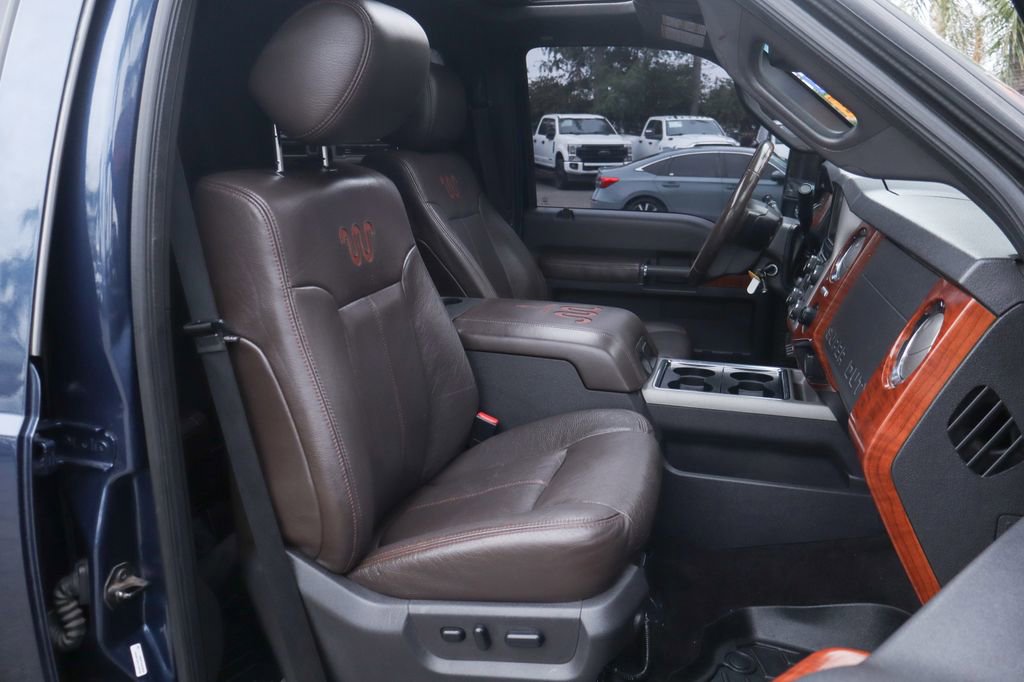 Used 2016 Ford F350 King Ranch w/ King Ranch w/Chrome Package AWD/4WD image 50
