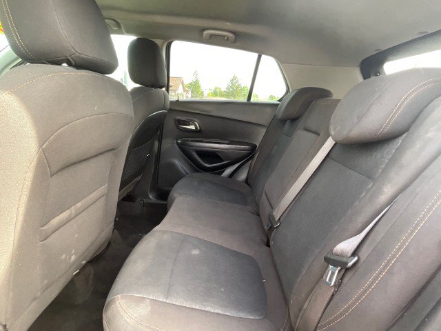 Used 2020 Chevrolet Trax LS w/ Tint and Cruise Package FWD image 26