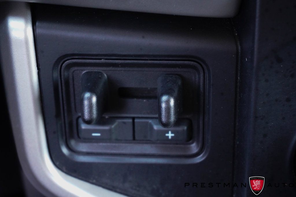 Used 2024 Ford Expedition XLT AWD/4WD image 35
