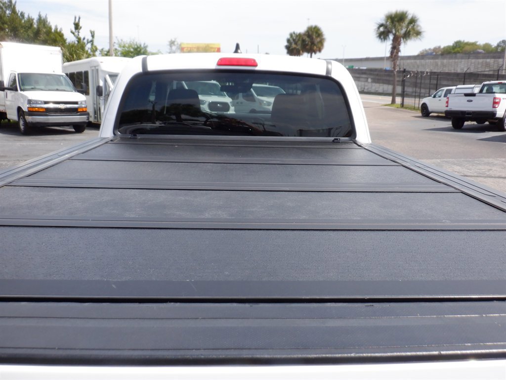 Used 2022 Toyota Tacoma SR image 6