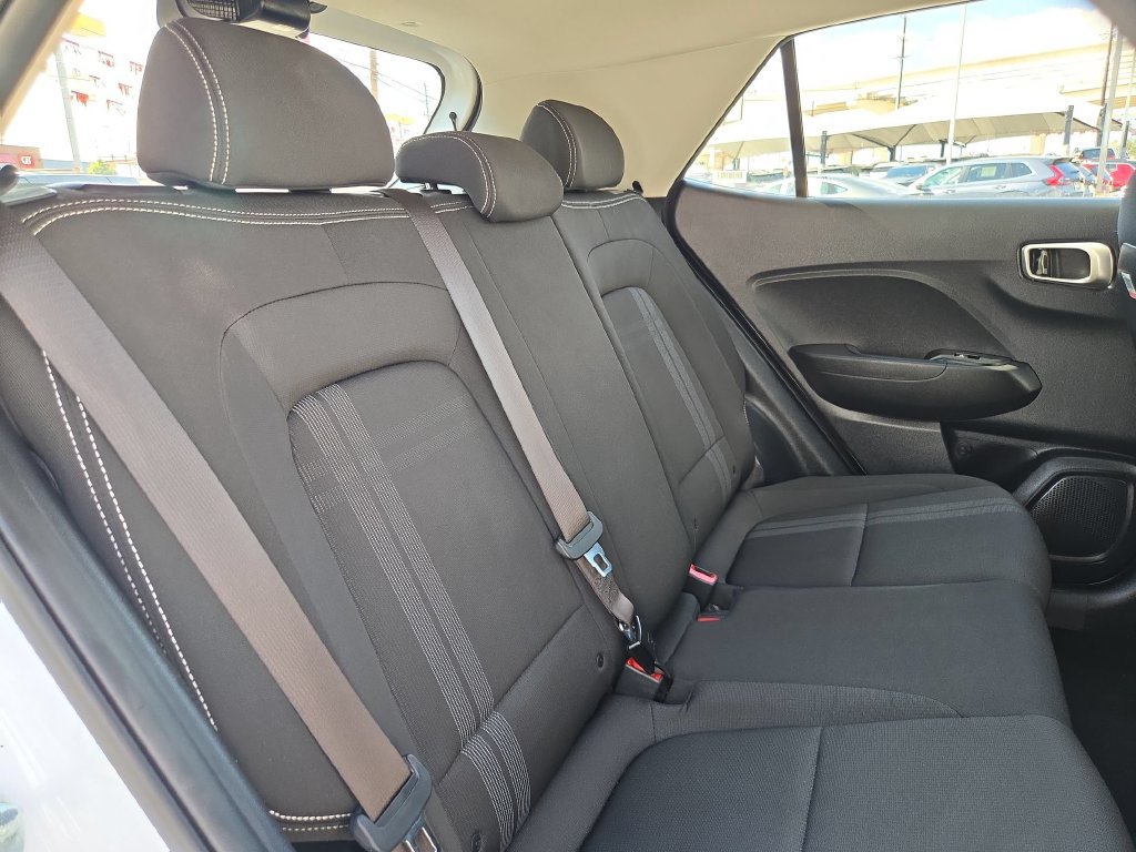 Used 2026 Hyundai Venue SEL FWD image 30