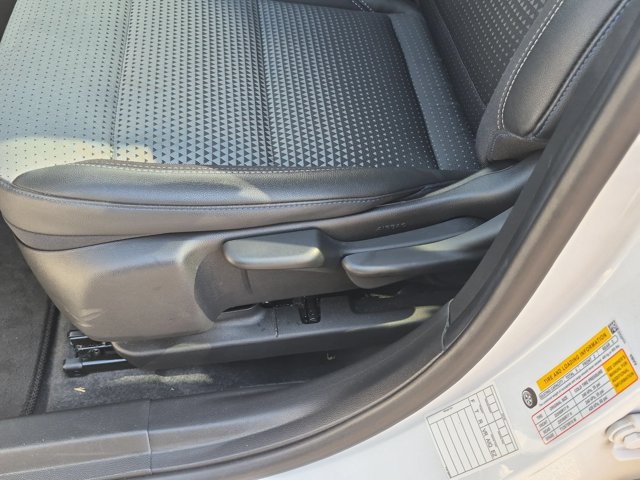 Used 2026 Chevrolet Trax LT FWD image 11