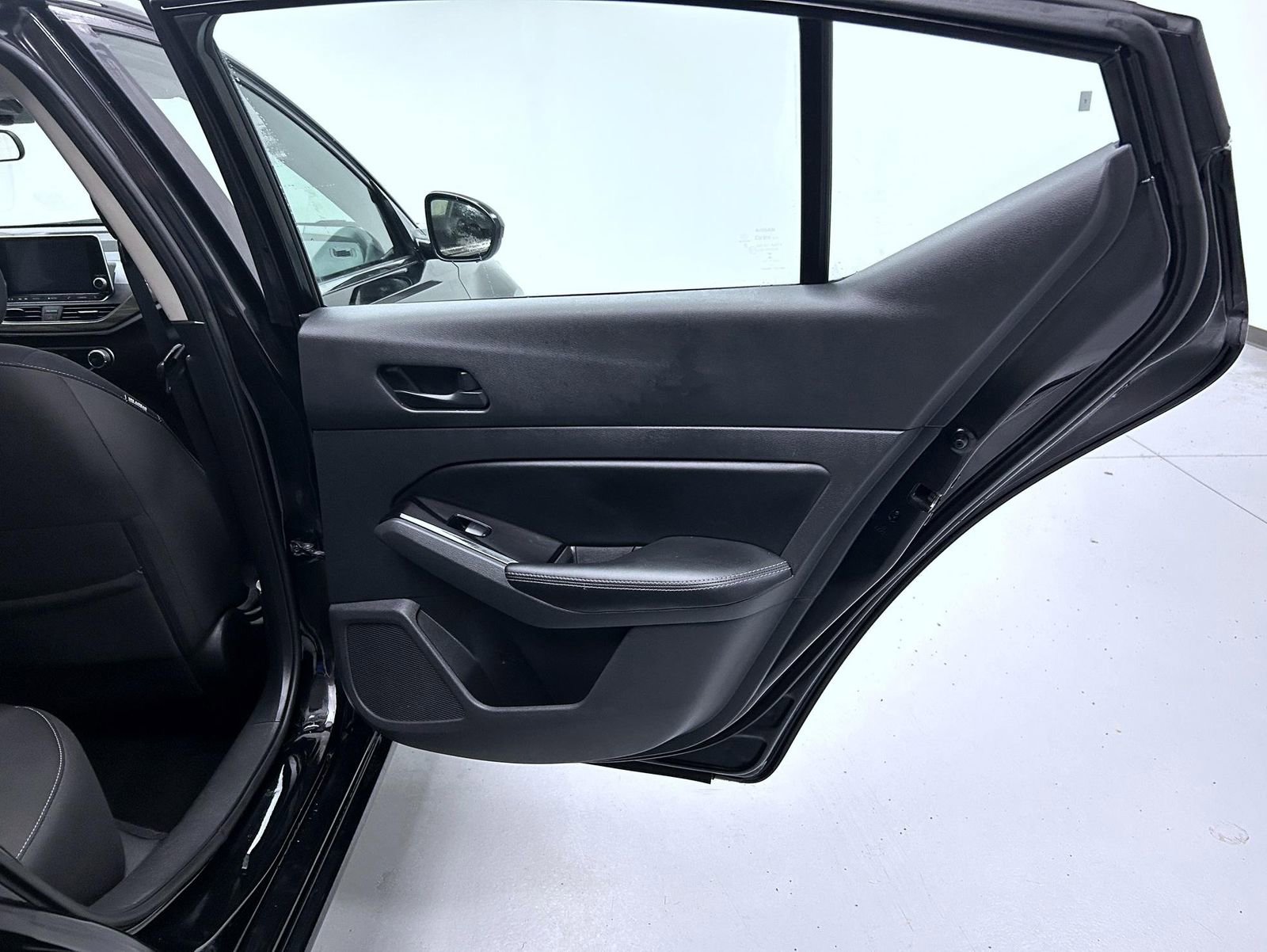 Used 2023 Nissan Altima 2.5 SV AWD/4WD image 17