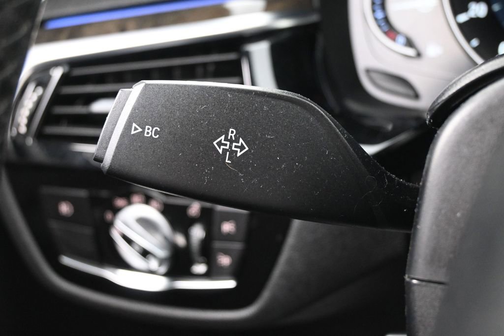 Used 2018 BMW 530e image 17