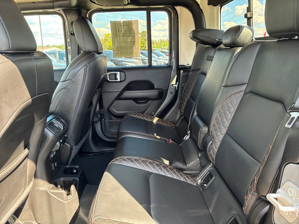 Used 2022 Jeep Gladiator Overland AWD/4WD image 15