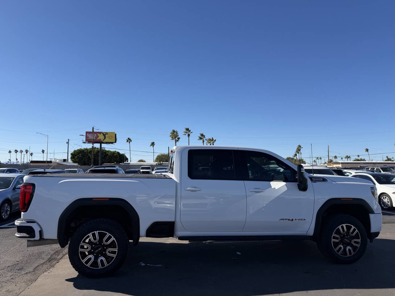 Used 2021 GMC Sierra 2500 AT4 w/ AT4 Premium Plus Package AWD/4WD image 14