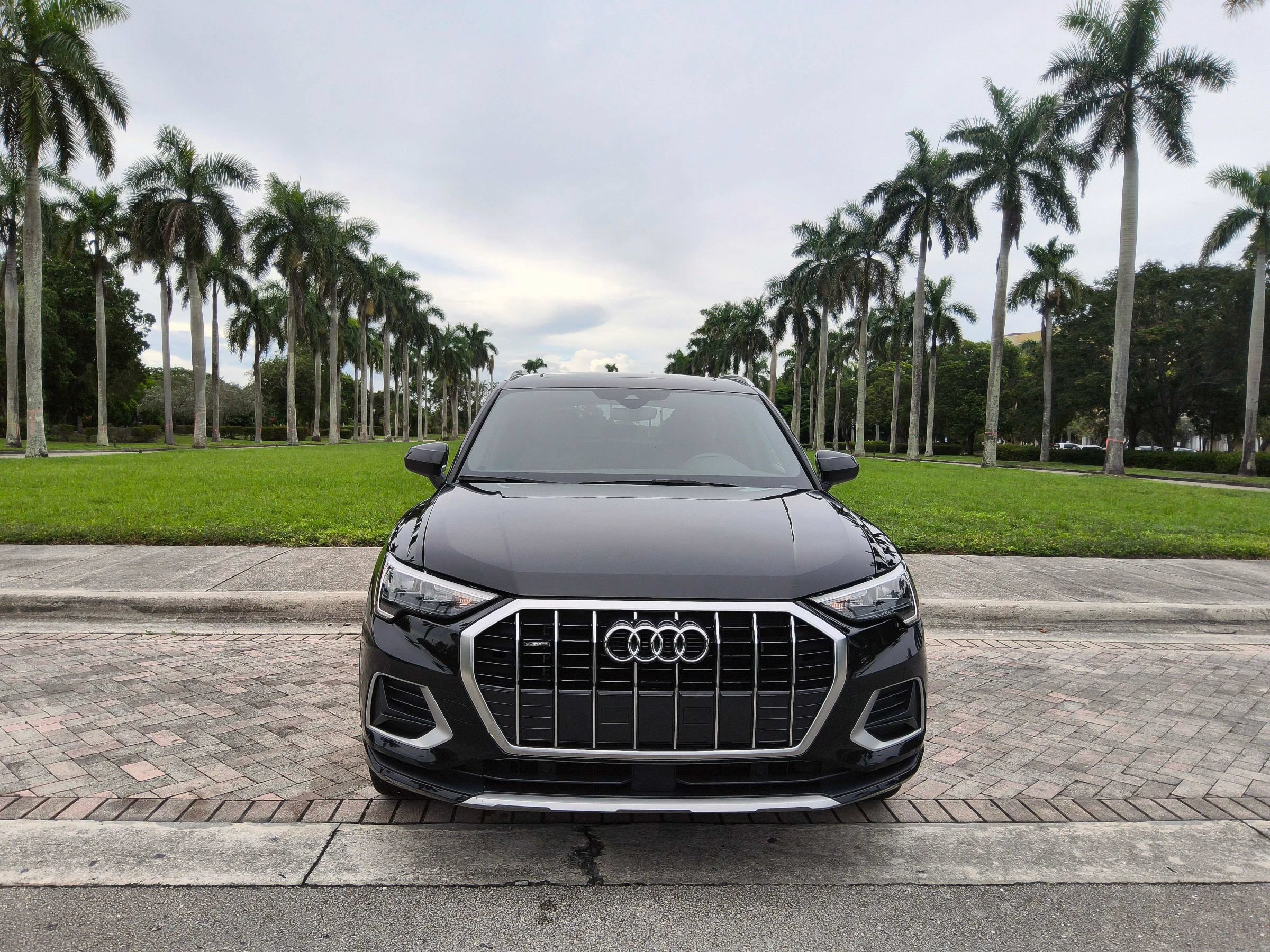 Used 2022 Audi Q3 2.0T Premium AWD/4WD image 2
