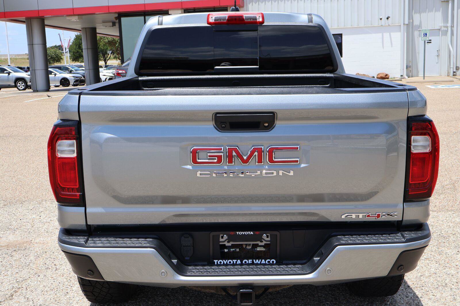 Used 2024 GMC Canyon AT4X AWD/4WD image 4