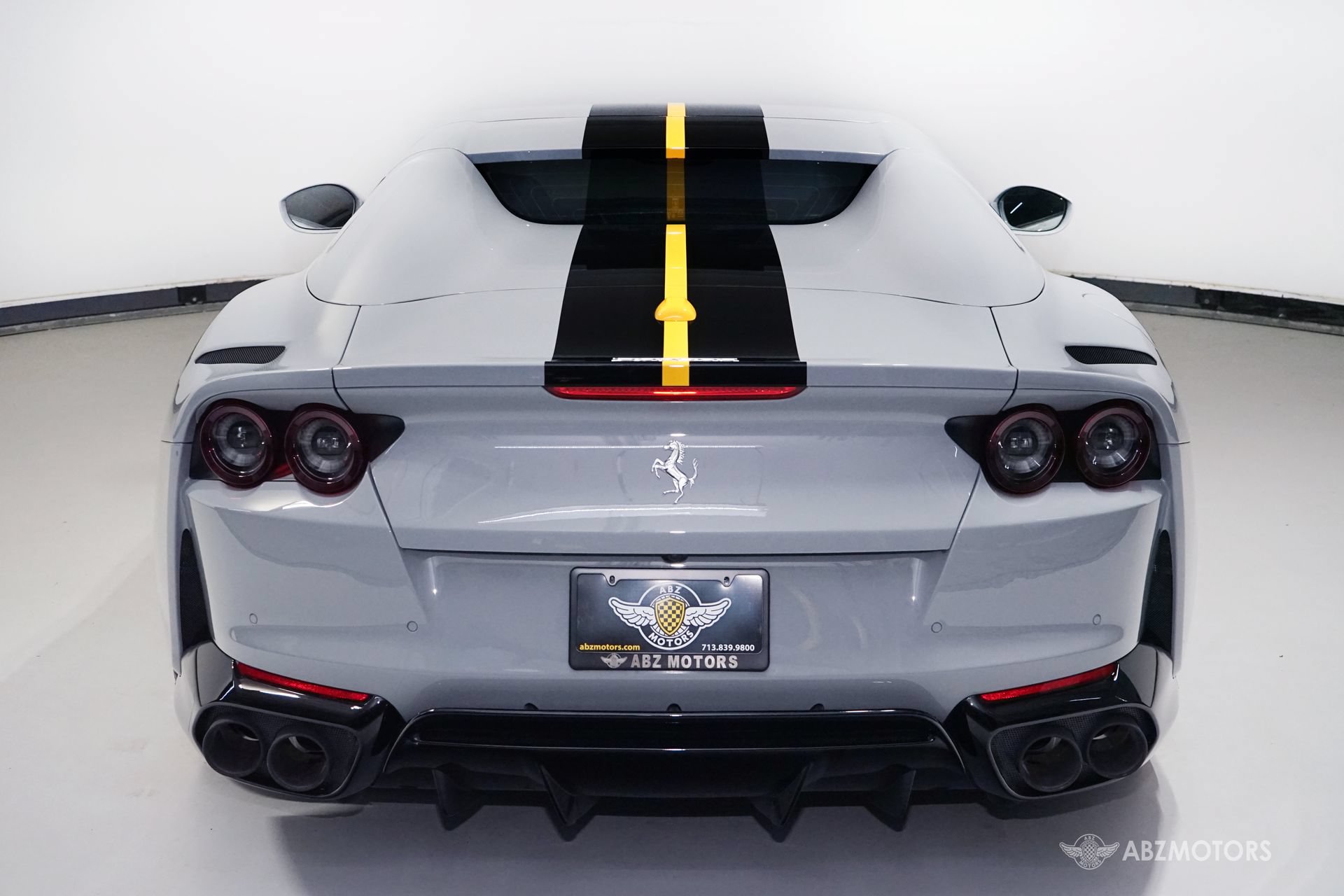 Used 2022 Ferrari 812 GTS RWD image 8