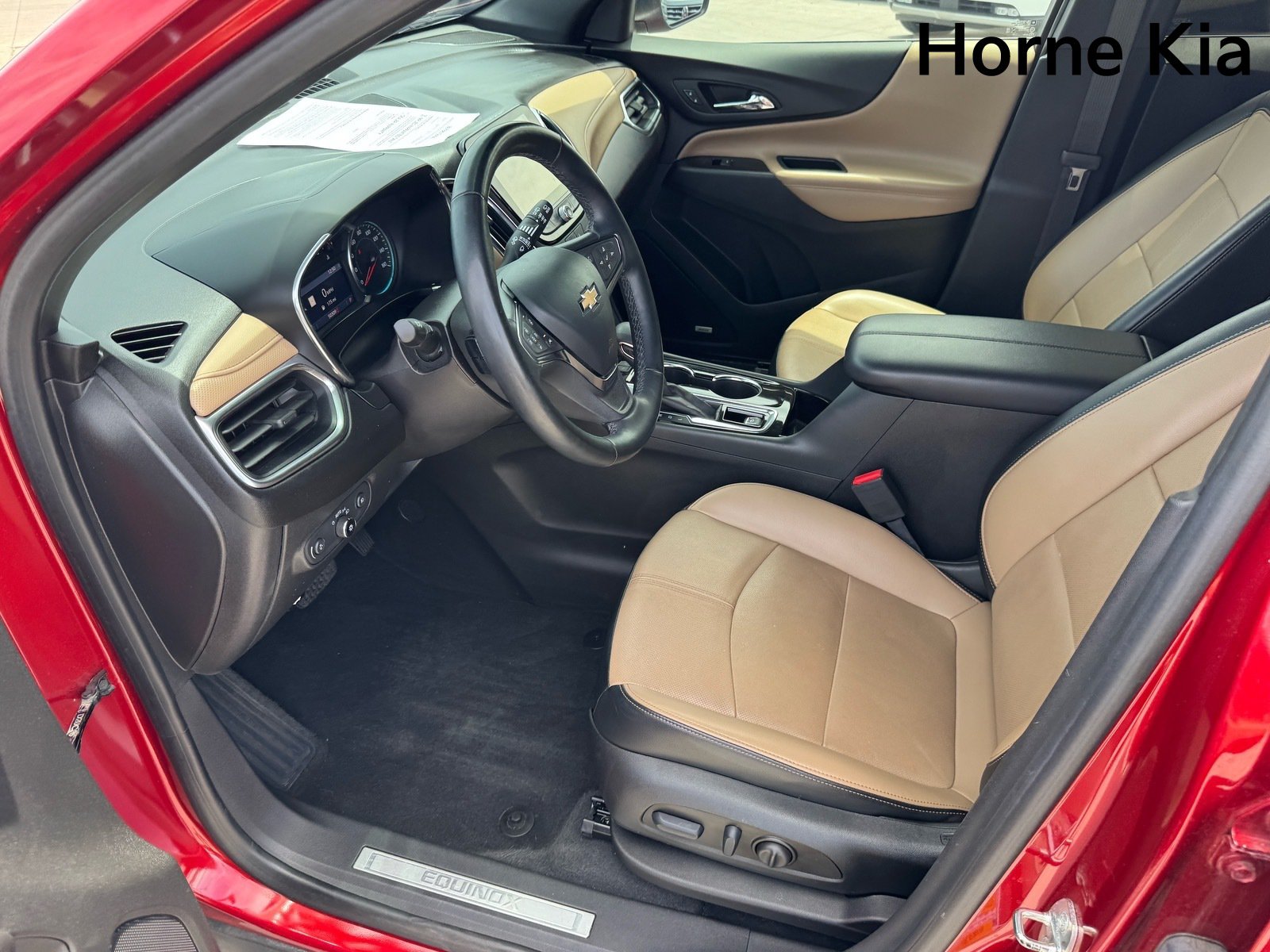 Used 2023 Chevrolet Equinox Premier FWD image 9