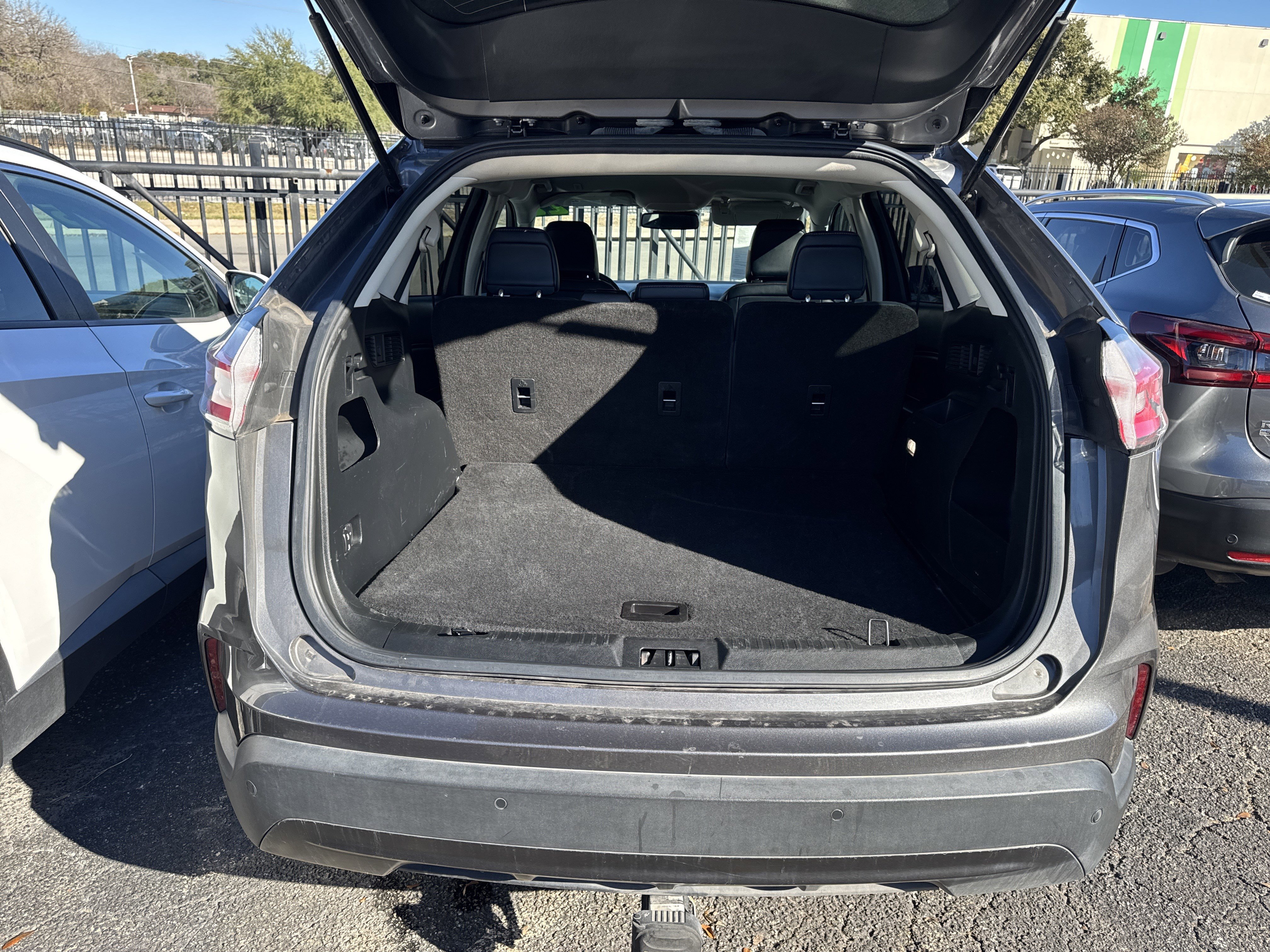 Used 2022 Ford Edge SEL w/ Sport Appearance Package image 26