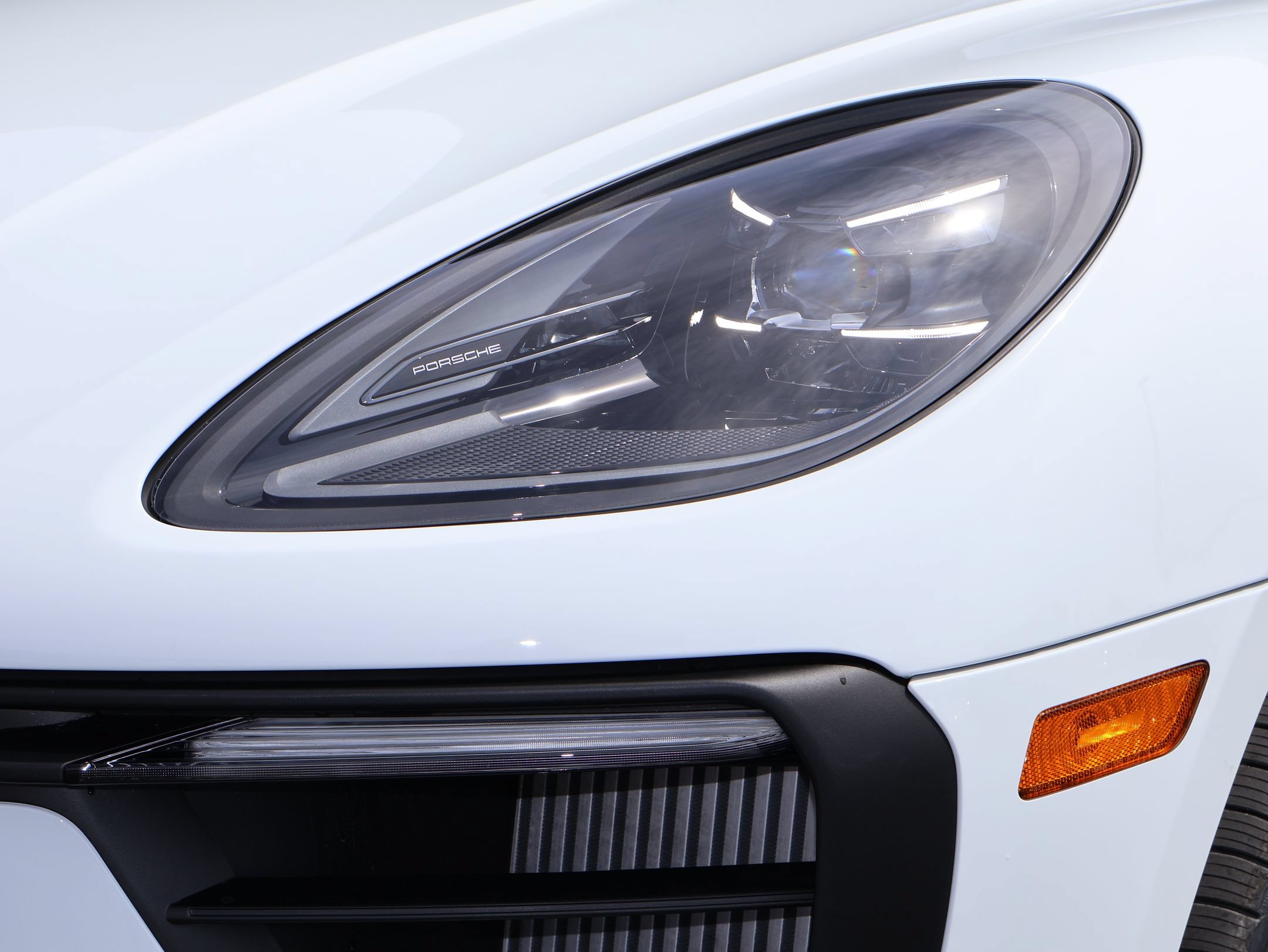 New 2026 Porsche Macan S AWD/4WD image 12