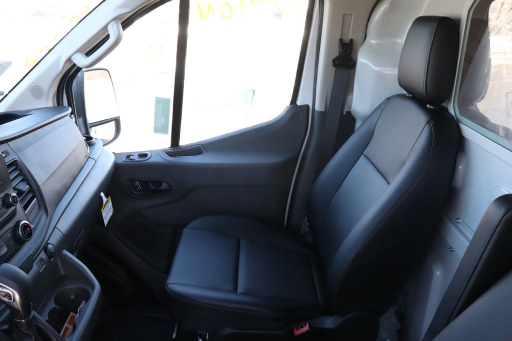 New 2025 Ford Transit 250 Low Roof RWD image 13