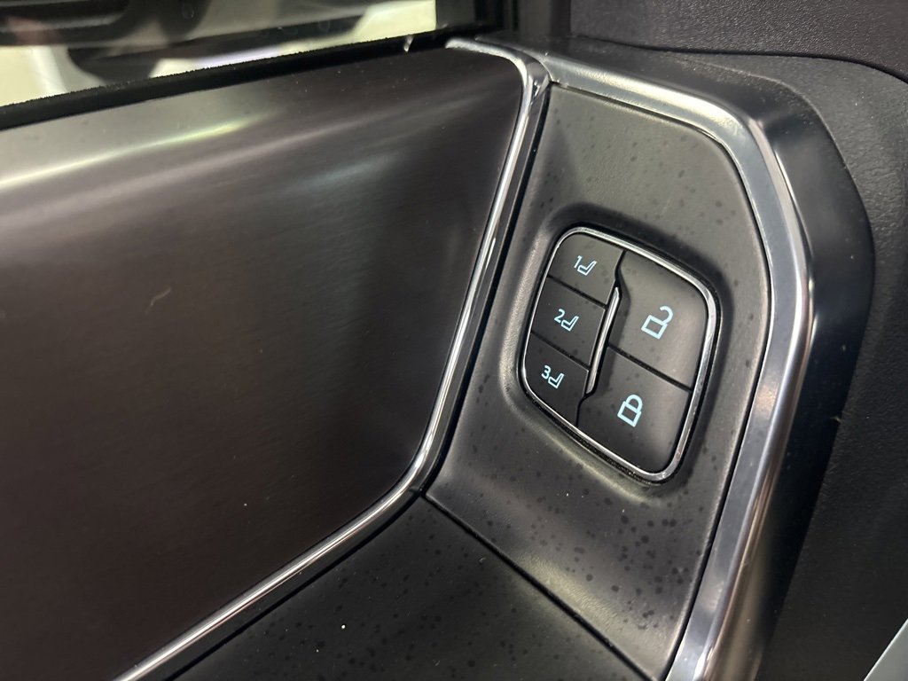 Used 2025 Ford F150 Platinum w/ Equipment Group 702A High image 37