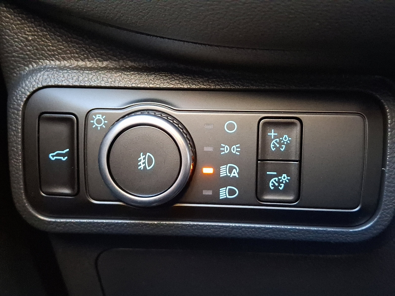 New 2026 Ford Explorer Active w/ Active Comfort Package image 15